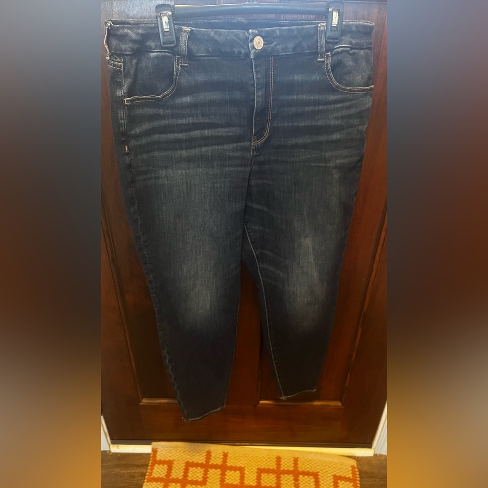 AMERICAN EAGLE JEANS: NEXT LEVEL STRETCH